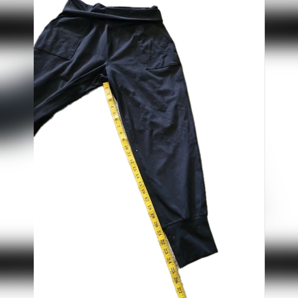 OFFLINE By Aerie Womens Black The Hugger Jogger M - Picture 12 of 12